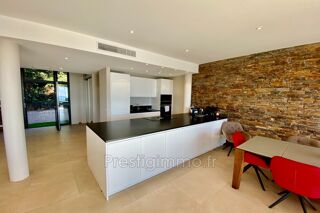  Maison � louer 5 pi�ces 250 m�