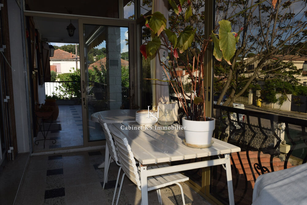 Vente Maison VILLA T5 avec garage et dépendances sur terrain clos de 650 m2 Marseille 15