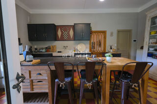  Maison  vendre 9 pices 260 m