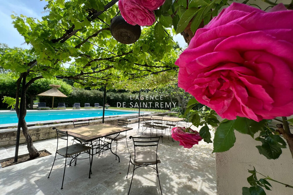 Maison 14 pièces 480 m² · à Saint-Rémy-de-Provence · 480 m² · 2 690 000 €