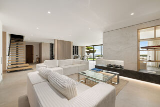  Maison à louer 7 pièces 400 m²