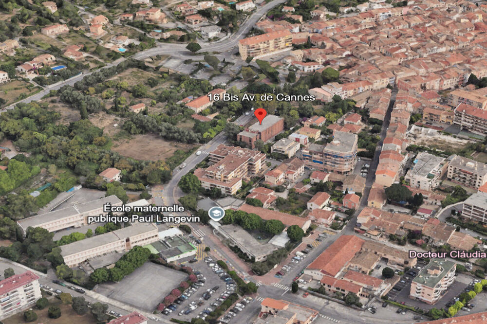 Vente Parking/Garage GARAGE 18 M² : LES SANTONS Vallauris