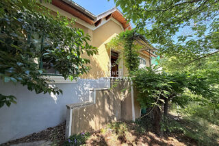  Maison � vendre 6 pi�ces 140 m� Eyragues