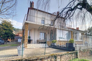  Maison  vendre 7 pices 302 m