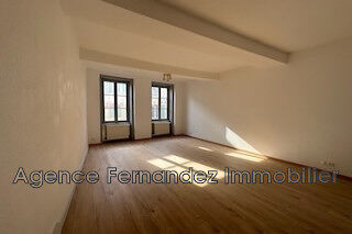  Appartement à louer 2 pièces 55 m²