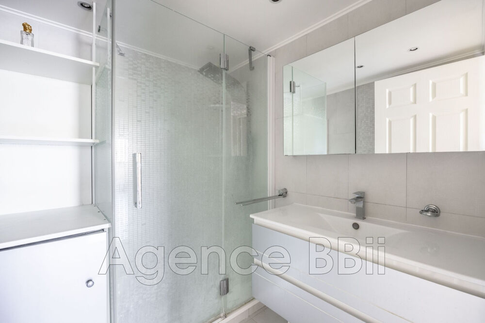  vendre  Appartement Saint-Laurent-du-Var (06700)