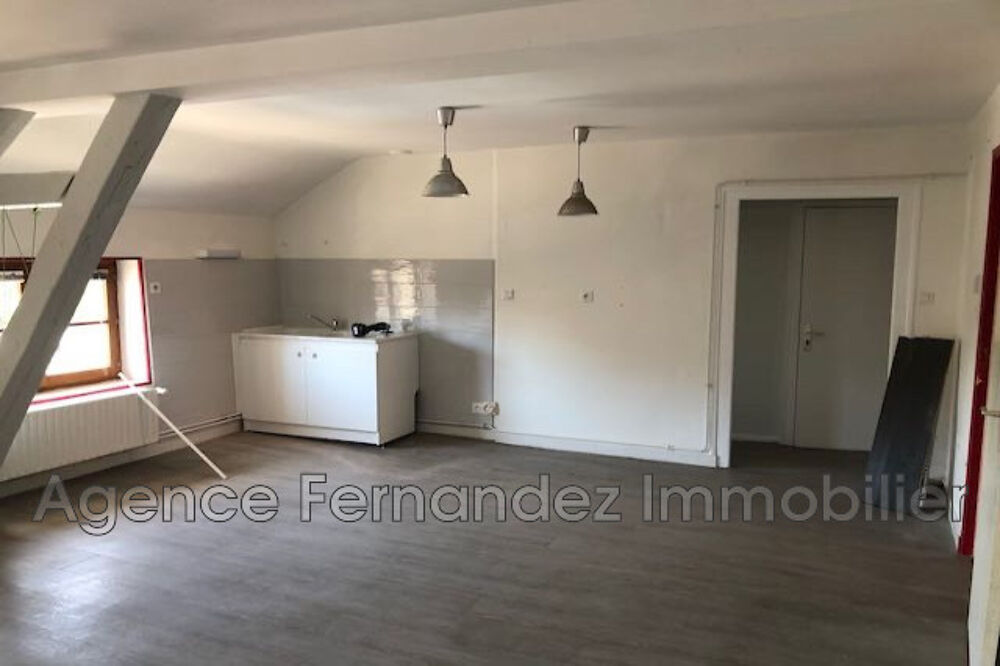Location Appartement Appartement type 3: 2eme étage. Marcigny
