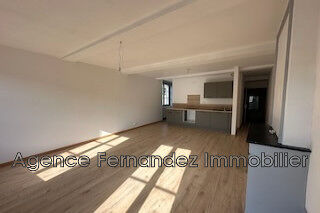  Appartement à louer 2 pièces 55 m²
