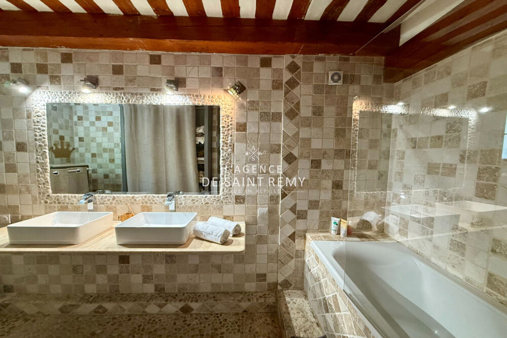 à vendre  Maison Eyragues (13630)