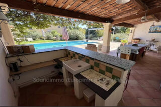  Maison � vendre 6 pi�ces 213 m�