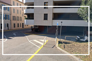 Parking / Garage � vendre 19 m� Cannes