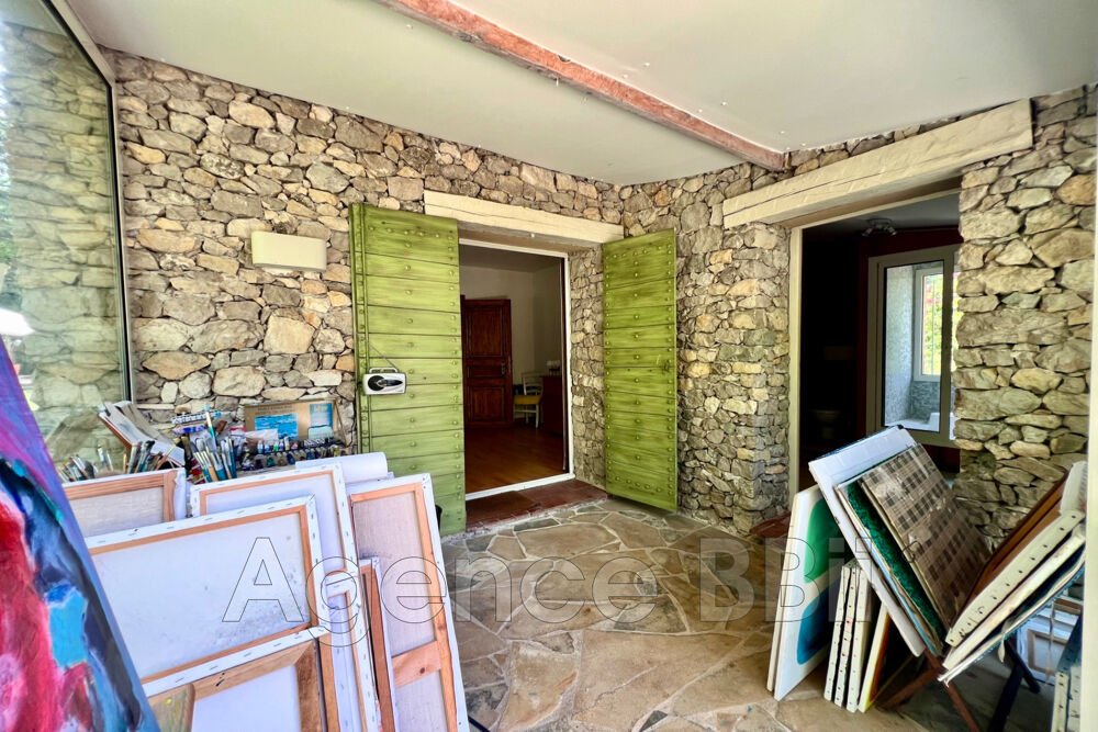 � vendre  Maison Tourrette-Levens (06690)