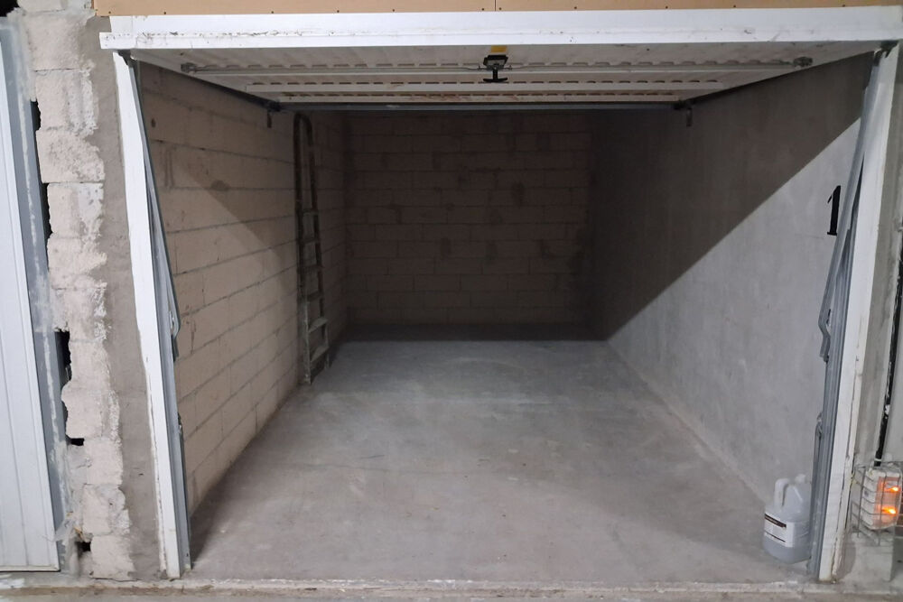 Vente Parking/Garage GARAGE 13 M² : CENTRE VILLE VALLAURIS Vallauris