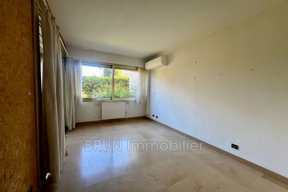� vendre  Appartement Antibes (06600)