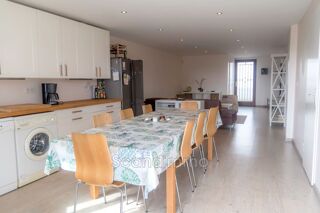  Maison  vendre 8 pices 141 m