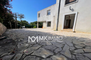  Appartement à louer 3 pièces 80 m²