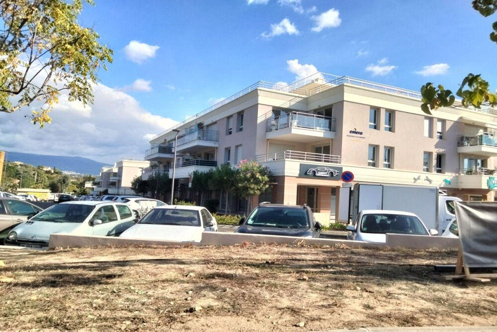 Vente Parking/Garage PARKINGS EXTERIEURS 12,5 M² : SIANEO Mandelieu-la-napoule