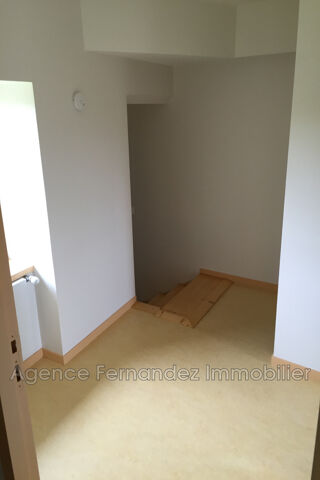  Appartement à louer 3 pièces 67 m²