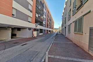  Parking / Garage  vendre 15 m