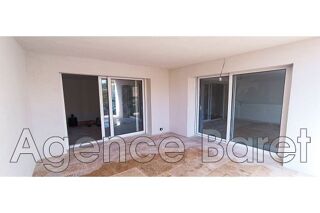  Appartement à louer 4 pièces 89 m²