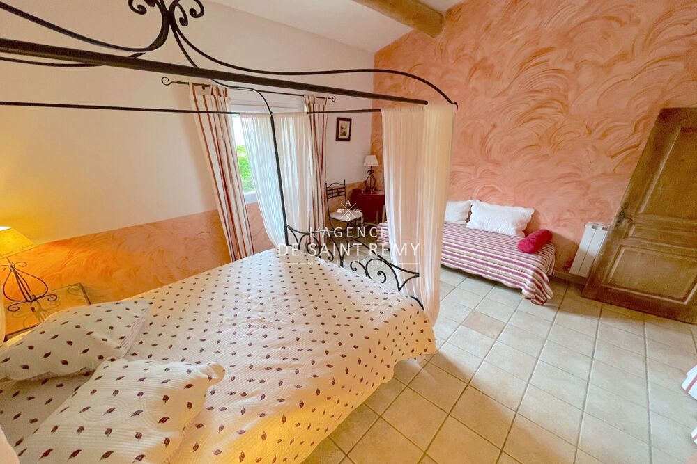 à vendre  Maison Saint-Rémy-de-Provence (13210)