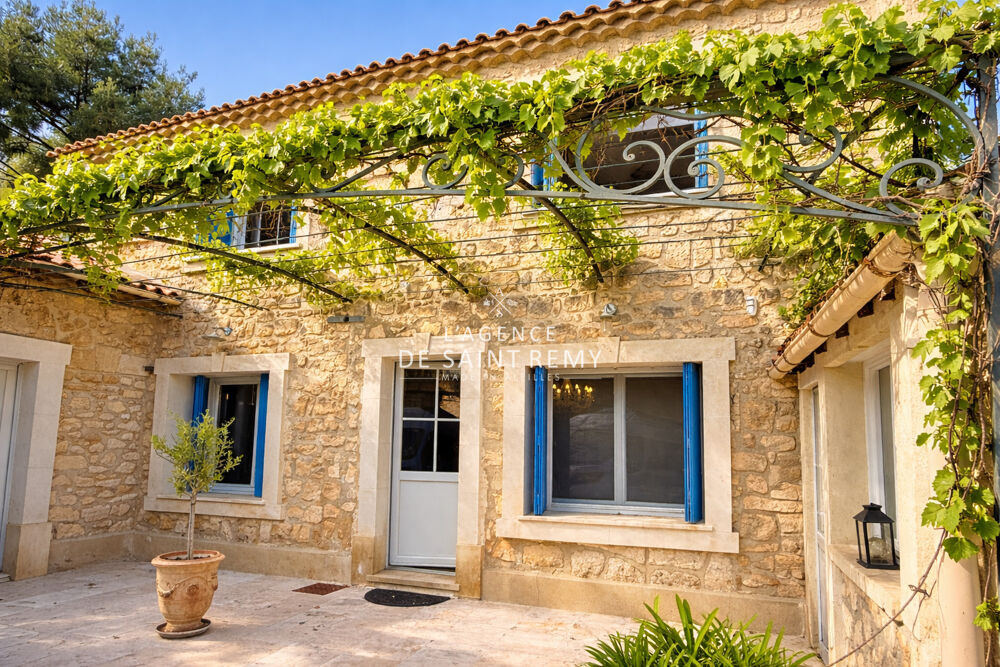 Maison 3 pièces 130 m² · à Paradou · 130 m² · 950 000 €