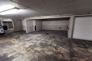  Parking / Garage  vendre 15 m