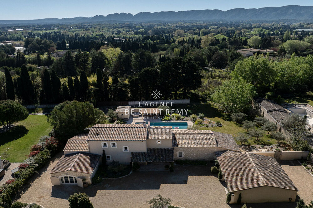 Magnifique mas contemporain de charme avec vue. Charme et Mode