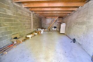  Parking / Garage  vendre 32 m