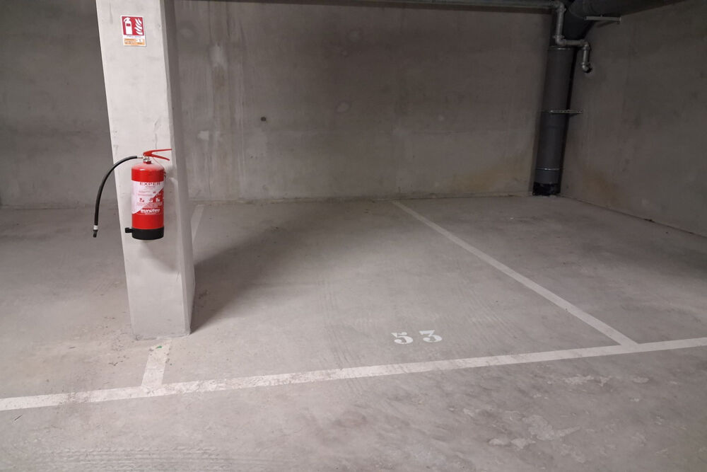 Vente Parking/Garage LOT (3X) PARKINGS SOUS SOL 12,5 M² (27,5 M²) : VILLA MARCY Grasse