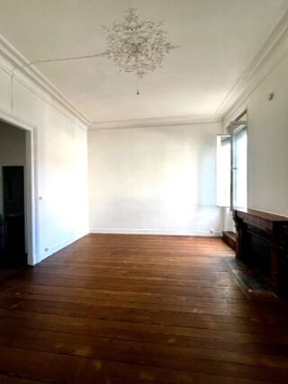  Appartement à louer 1 pièce 27 m²