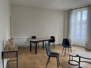  Appartement à louer 2 pièces 62 m²
