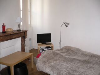  Appartement à louer 1 pièce 28 m²