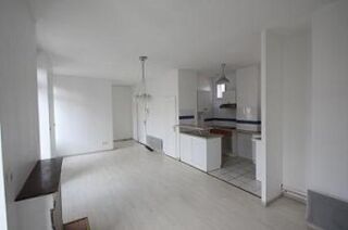  Appartement  louer 3 pices 62 m Bordeaux