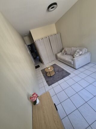  Appartement à louer 1 pièce 27 m²