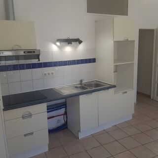  Appartement à louer 2 pièces 56 m² Bordeaux