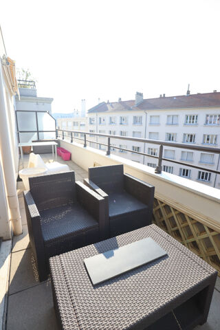  Appartement  louer 2 pices 52 m Lyon