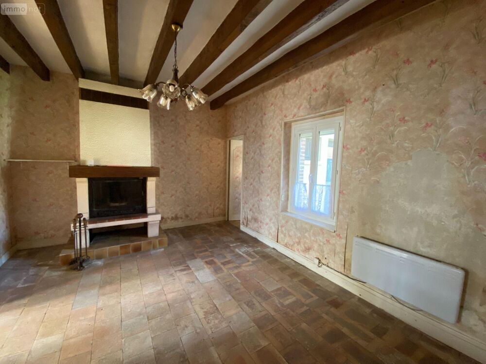 BUZANCAIS (36500), une maison d''habitation, comprenant ....