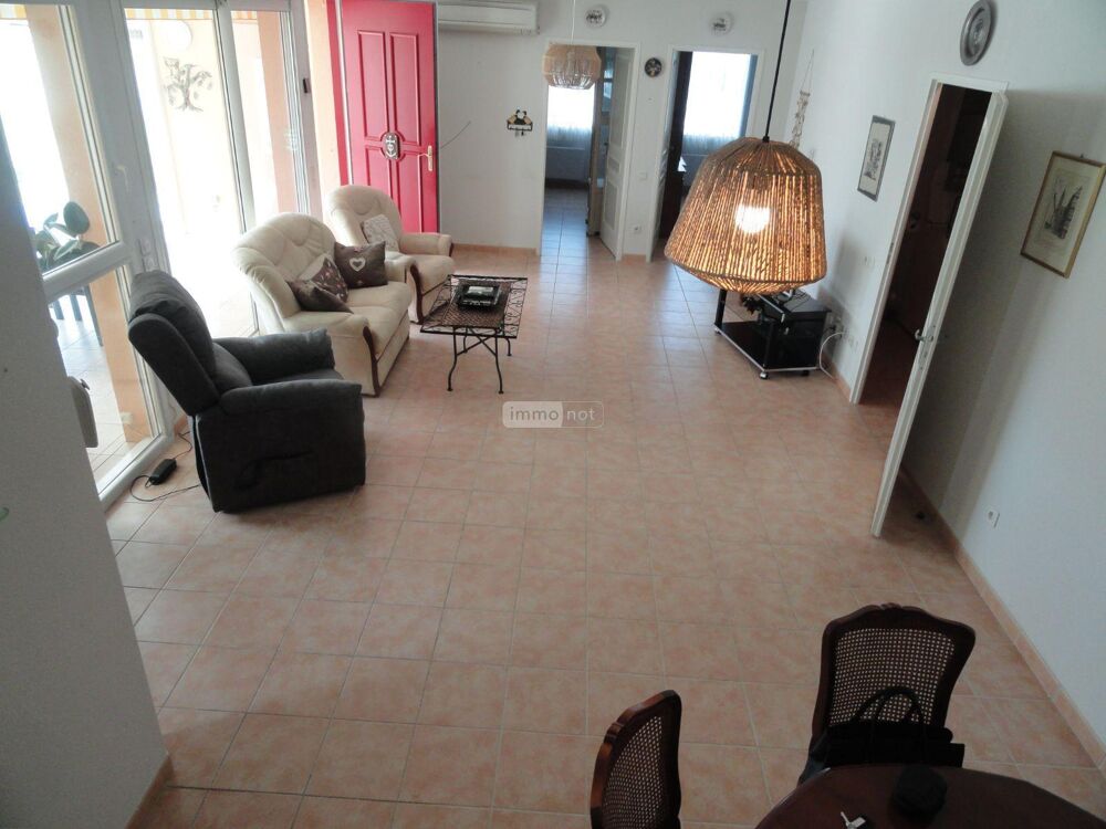 vente Villa - 5 pièce(s) - 107 m² Saint-Gilles (30800)
