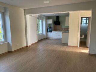  Appartement à louer 4 pièces 80 m²