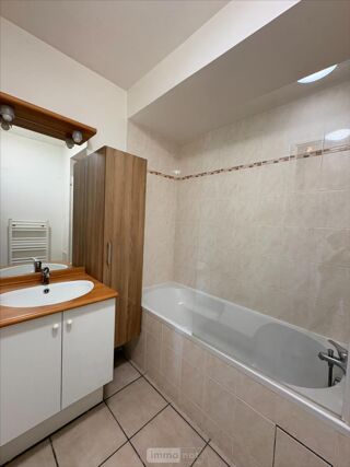  Appartement à louer 2 pièces 42 m²