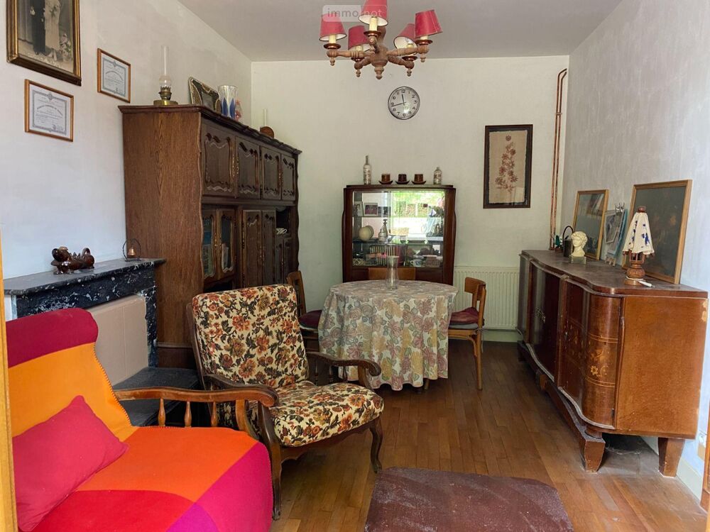 Charmante maison de bourg en bon état : Elle se c....