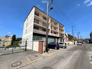  Immeuble  vendre 3 pices 70 m