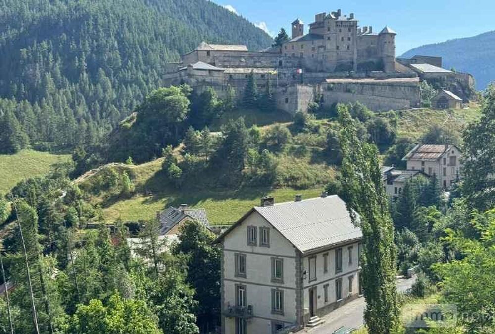 vente Appartement - 4 pièce(s) - 85 m² Château-Ville-Vieille (05350)