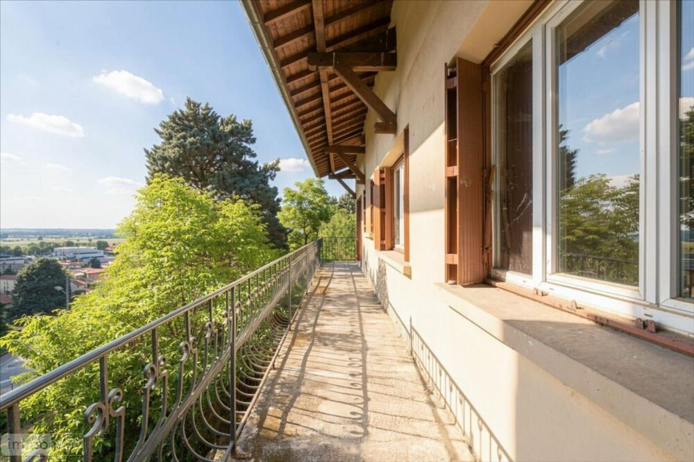 MONTLUEL Ville Haute, lumineux appartement bénéficiant d....