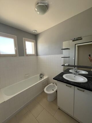 Maison à louer 4 pièces 85 m²