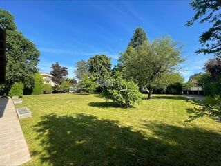  Maison � vendre 7 pi�ces 220 m�