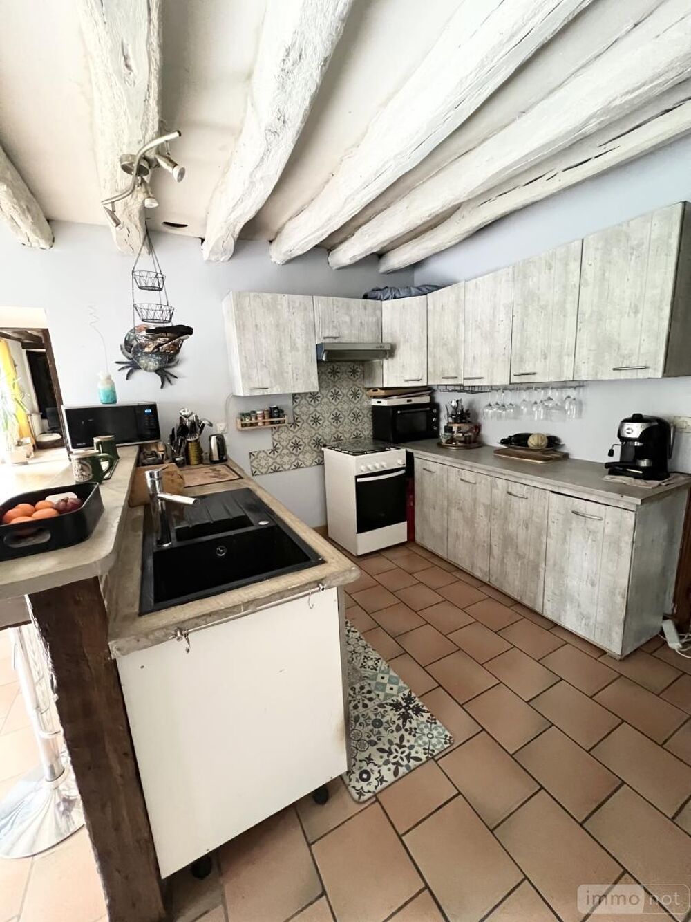 Maison situé dans un petit village à 15 min Nord-Ouest d....