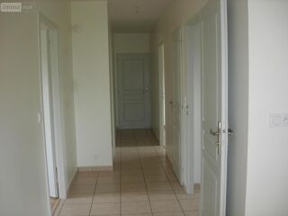  Maison à louer 4 pièces 90 m² Drom