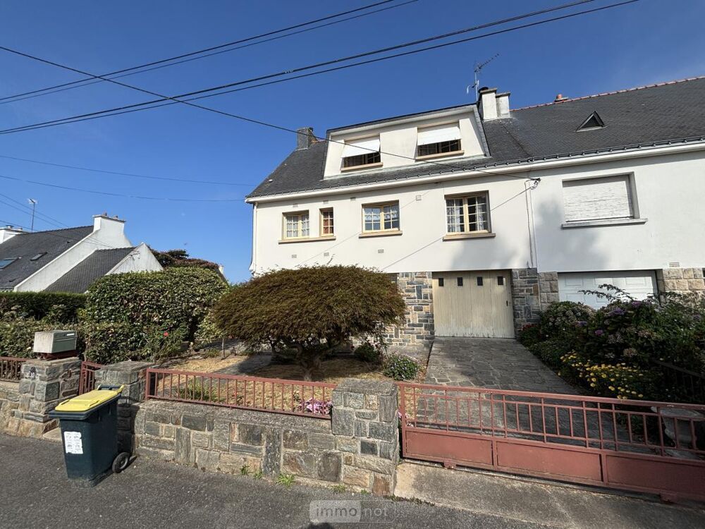 Une maison proche du centre de PLOEMEUR et des commodité....